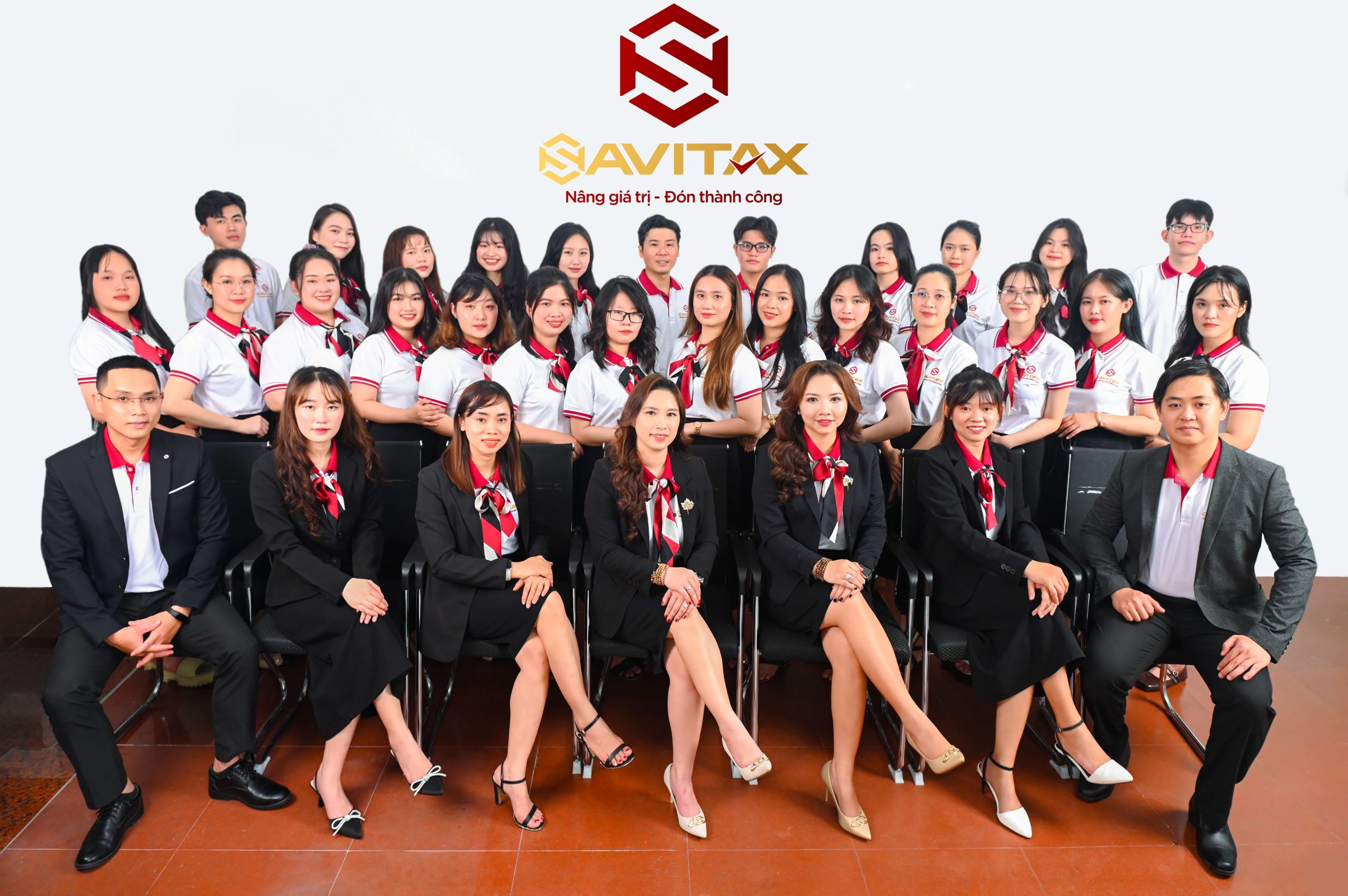 Với kinh nghiệm trên 8 năm, Savitax tự tin cung cấp cho Quý khách dịch vụ kế toán thuế tốt nhất.
